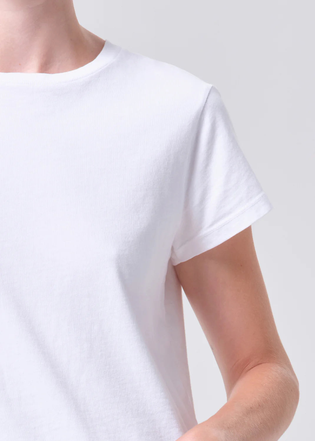 AGOLDE ADINE SHRUNKEN TEE IN WHITE