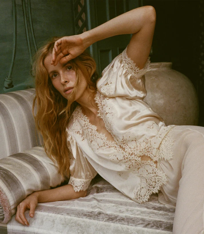 Doen IDELLA SILK SATIN TOP IN CANDLELIGHT