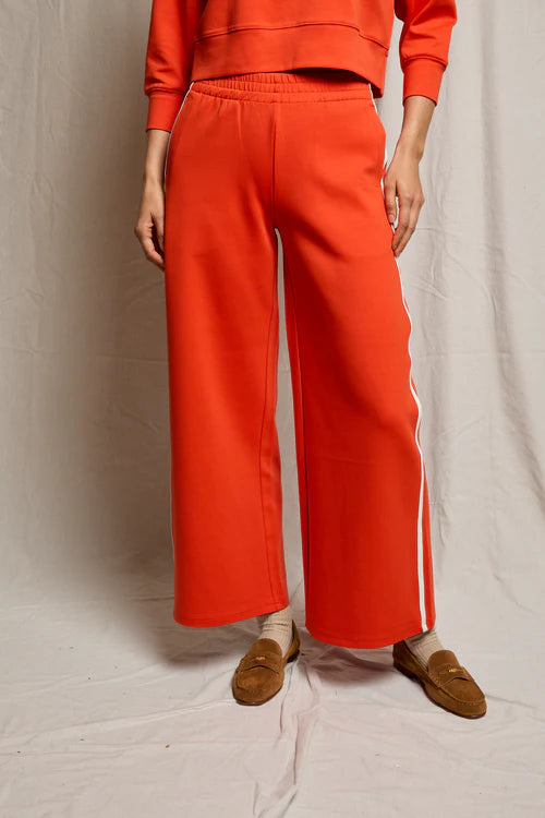 Perfect White Tee Mikos travel group wide leg pant with pockets